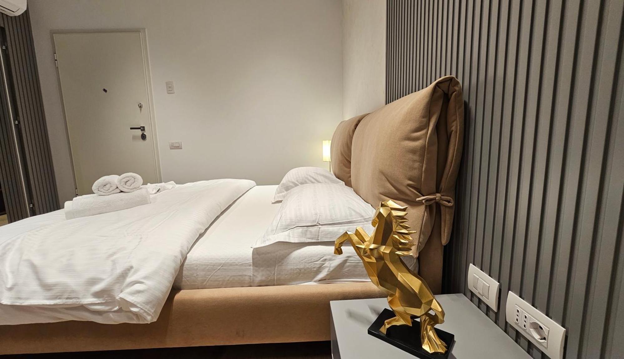 Center Apartment Easy_Luxury Tirana Eksteriør billede