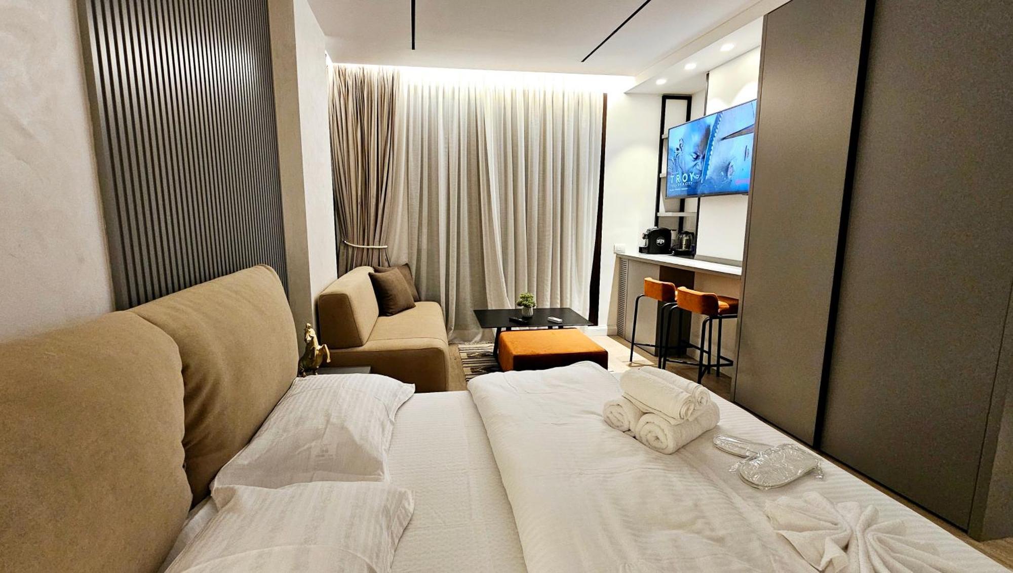 Center Apartment Easy_Luxury Tirana Eksteriør billede