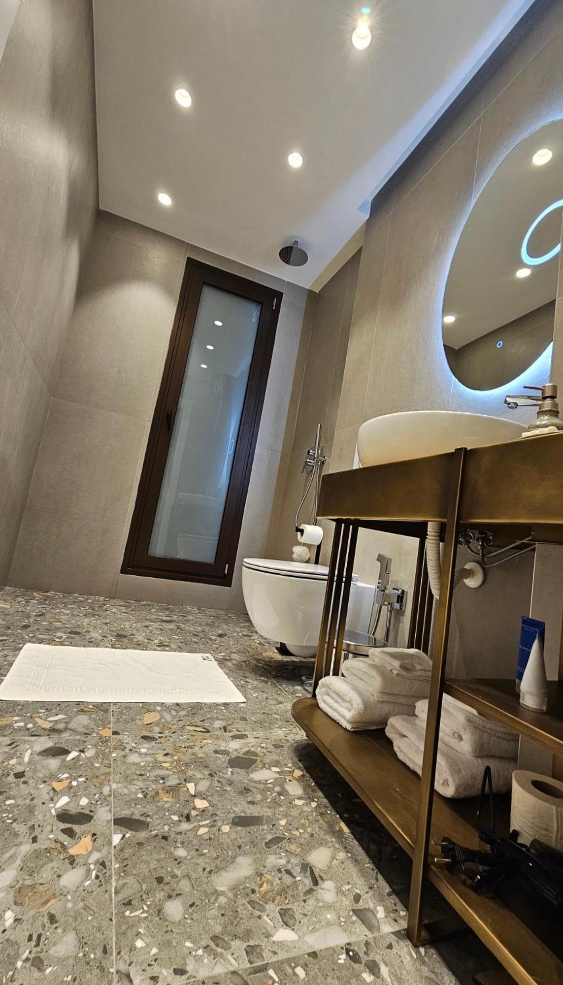 Center Apartment Easy_Luxury Tirana Eksteriør billede